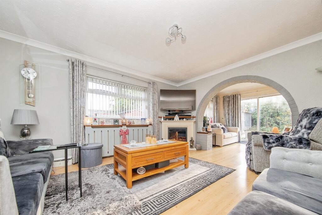 Bluehouse Avenue, CLACTON-ON-SEA photo 3