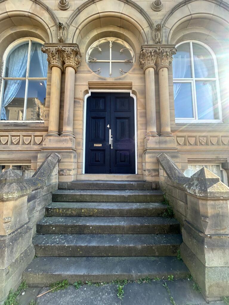 Apartment in Kirklees, West Yorkshire - View 2