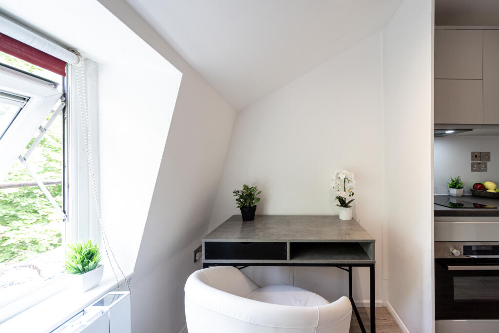 Studio flat for rent