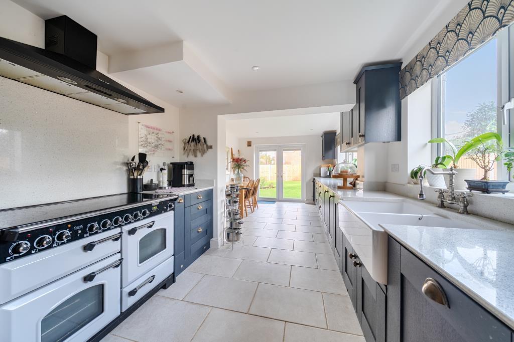 Sagecroft Road,  Thatcham, RG18,  Berkshire, RG18 photo 4