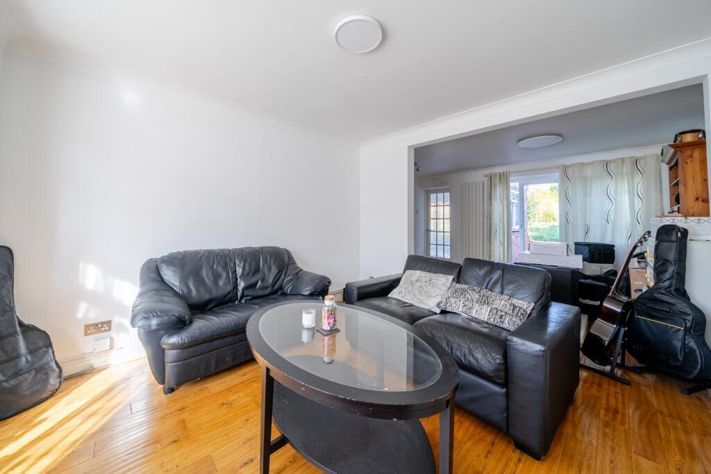 House in London - View 3