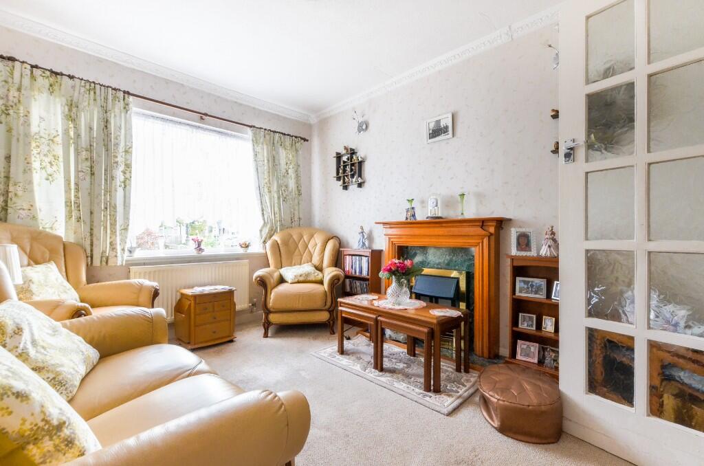 Central Avenue, Polegate, East Sussex, BN26 photo 4