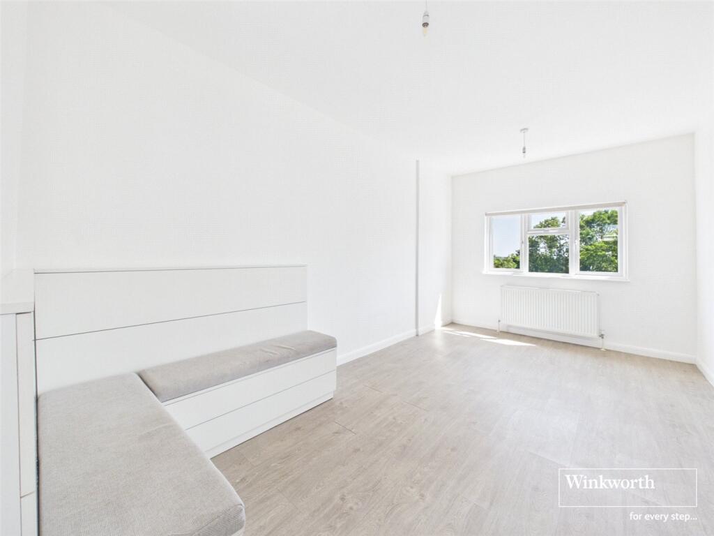 Apartment in London, Hendon - View 2