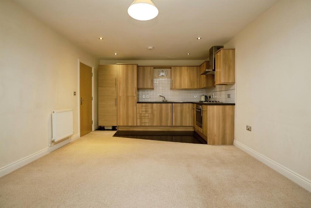 Apartment in Cardiff, Heath - More