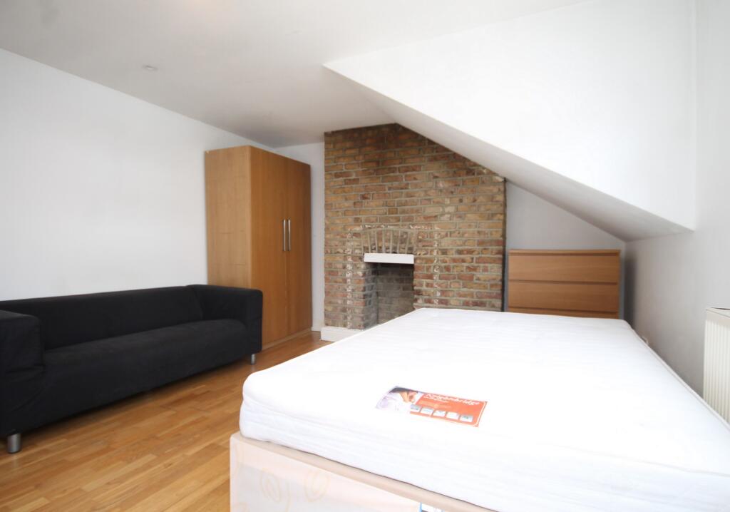 Main image of property: Mayes Road, Wood Green, N22