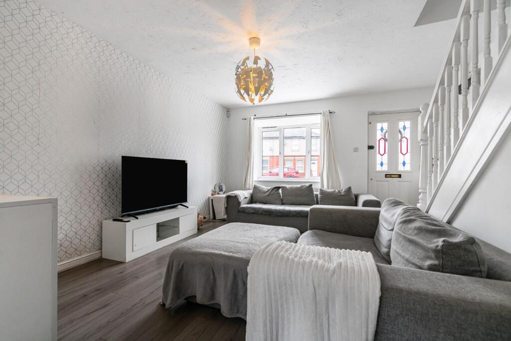 House in Leigh, Pennington - View 4