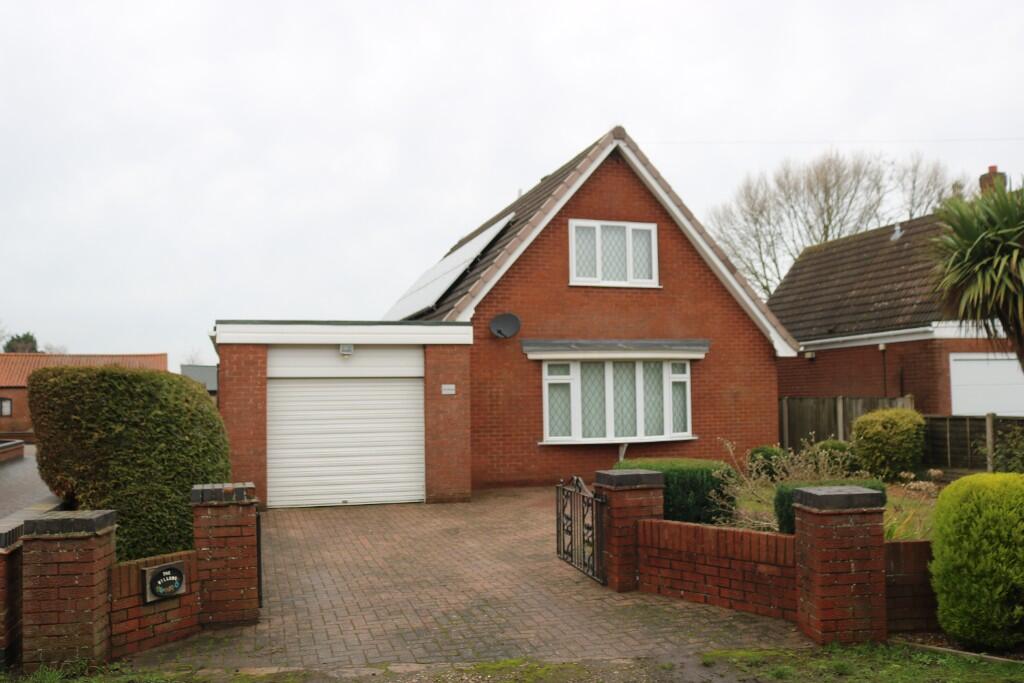 Main image of property: The WIllows, Thinholme Lane, Westwoodside, DN9 2DY