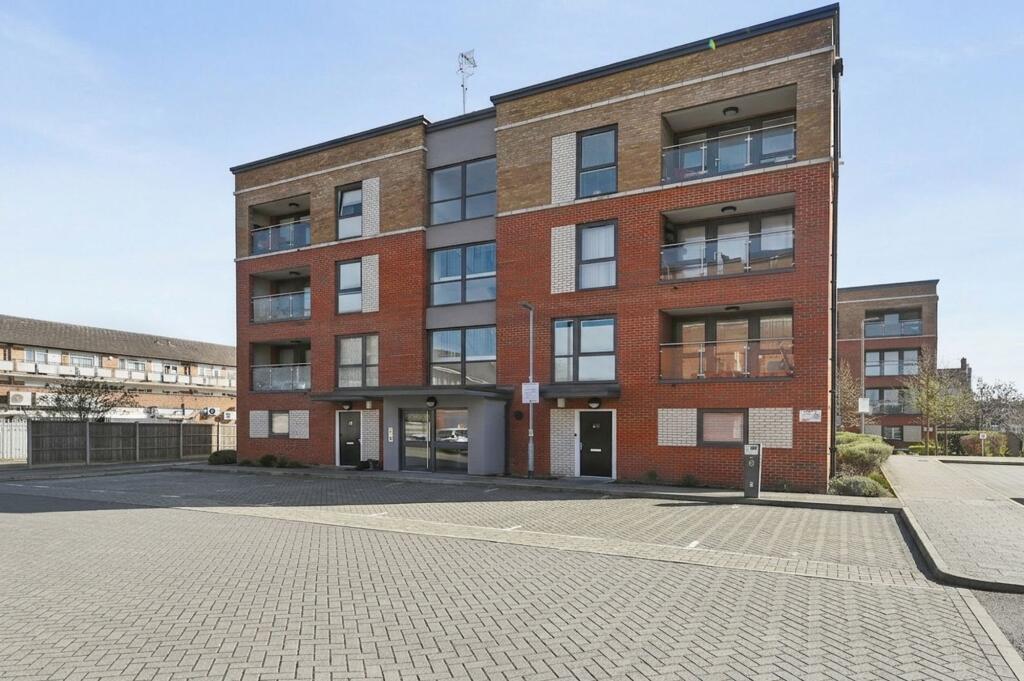 Main image of property: Arla Place, Ruislip, HA4