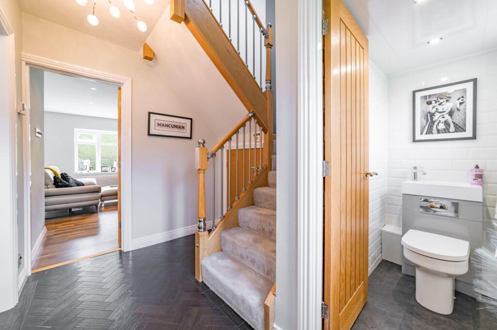 House in Oldham - View 3