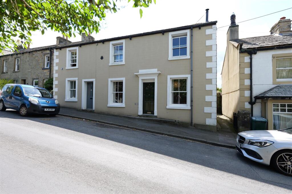 Main image of property: 18 Mount Pleasant Terrace, Bentham