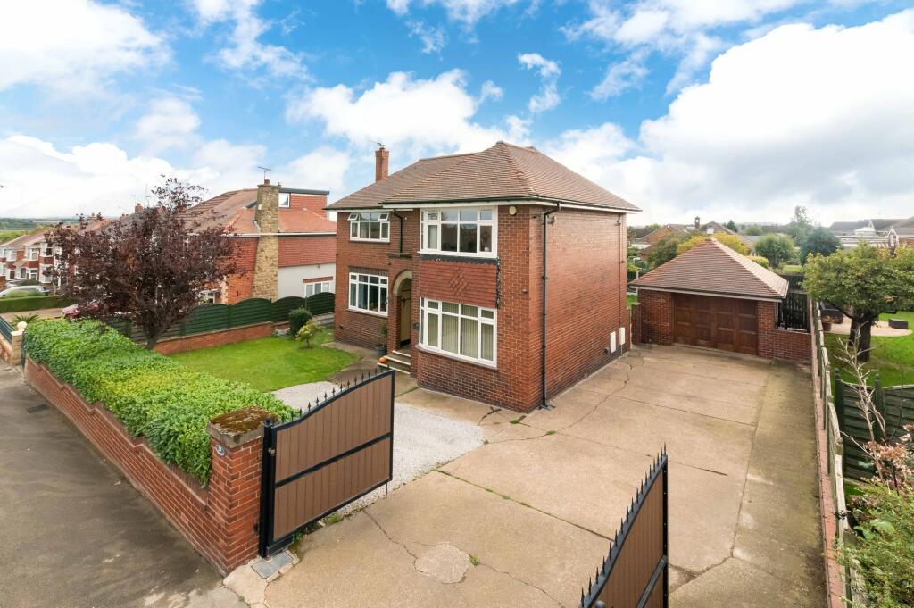 4-bed detached on Lundhill Road, Wombwell, S73, £400,000