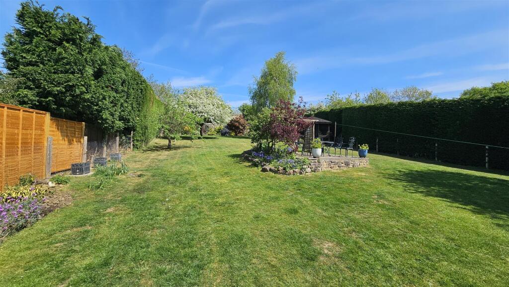 Grantham Road, Bottesford - View 4