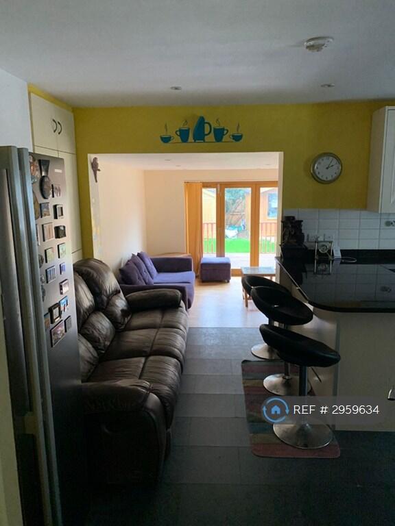 House in Harrow - More