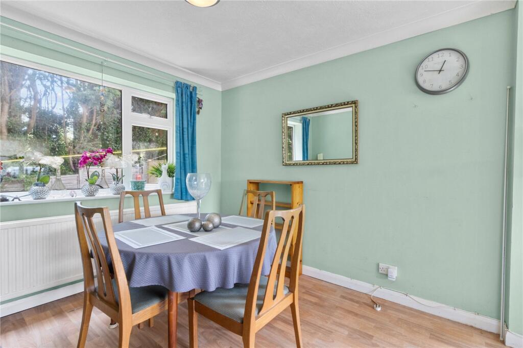Battle Road, Hailsham, East Sussex, BN27 photo 4