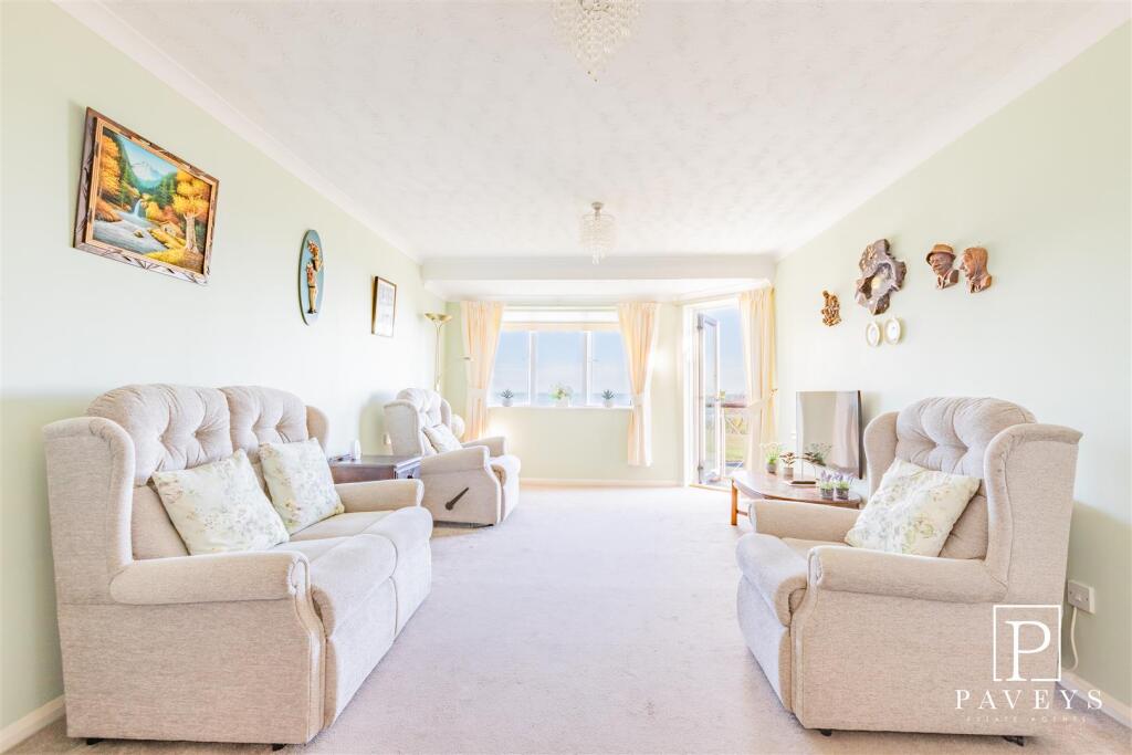 Apartment in Tendring, Frinton and Walton - More
