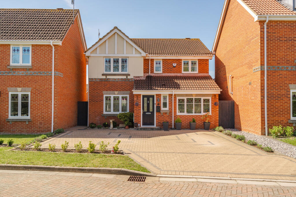 Main image of property: The Pippins, Portishead