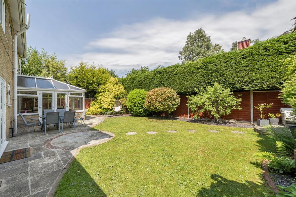Wrexham Road, Whitchurch. photo 4