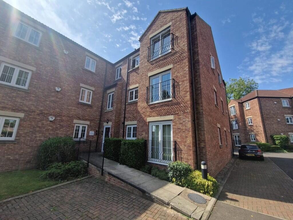 Main image of property: Woodlands, Broom
