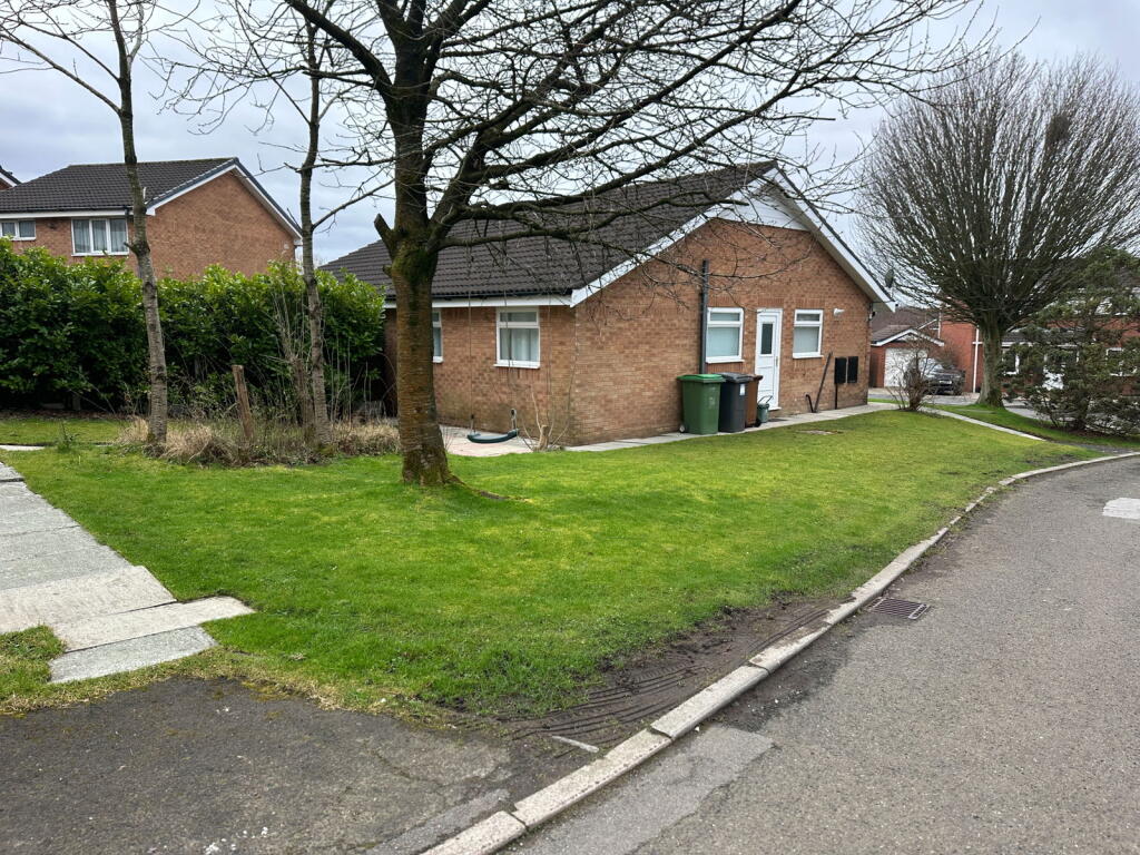 Otmoor Way, Royton photo 3