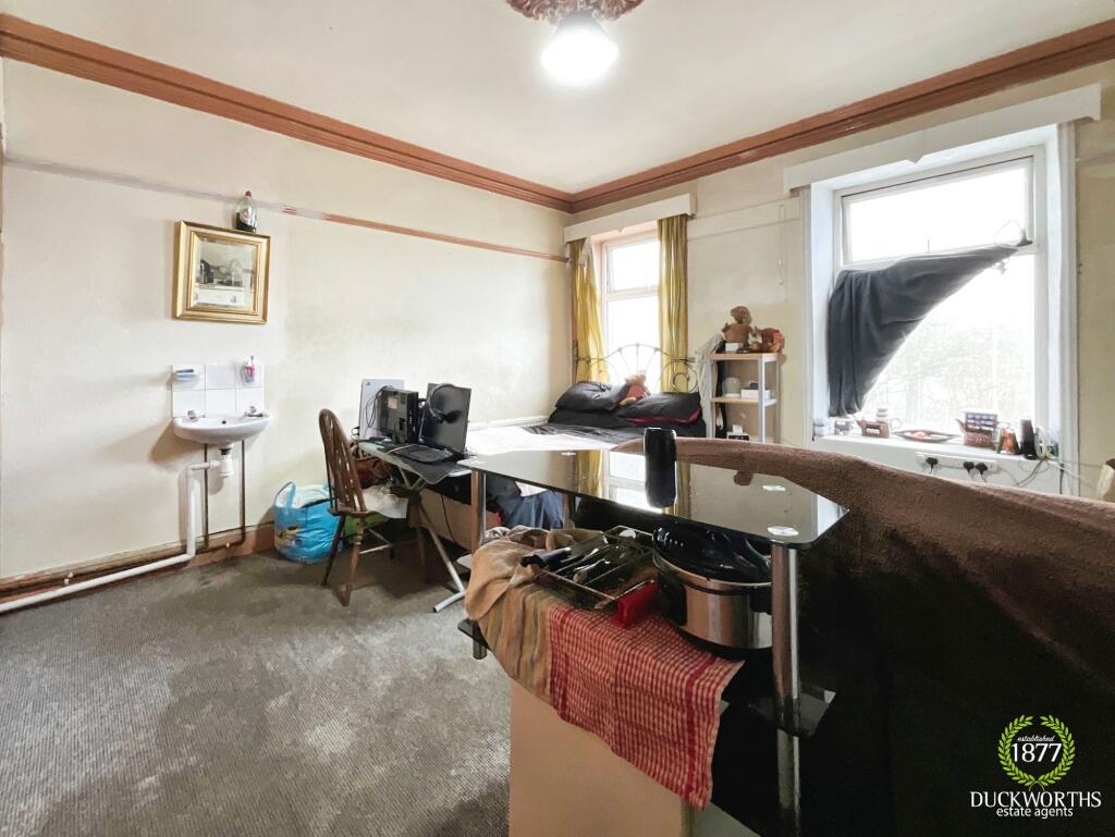 Westgate, Burnley, BB11 photo 4