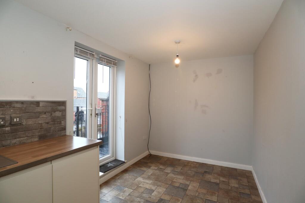 Moorhen Close, Witham St Hughs, LN6 photo 4