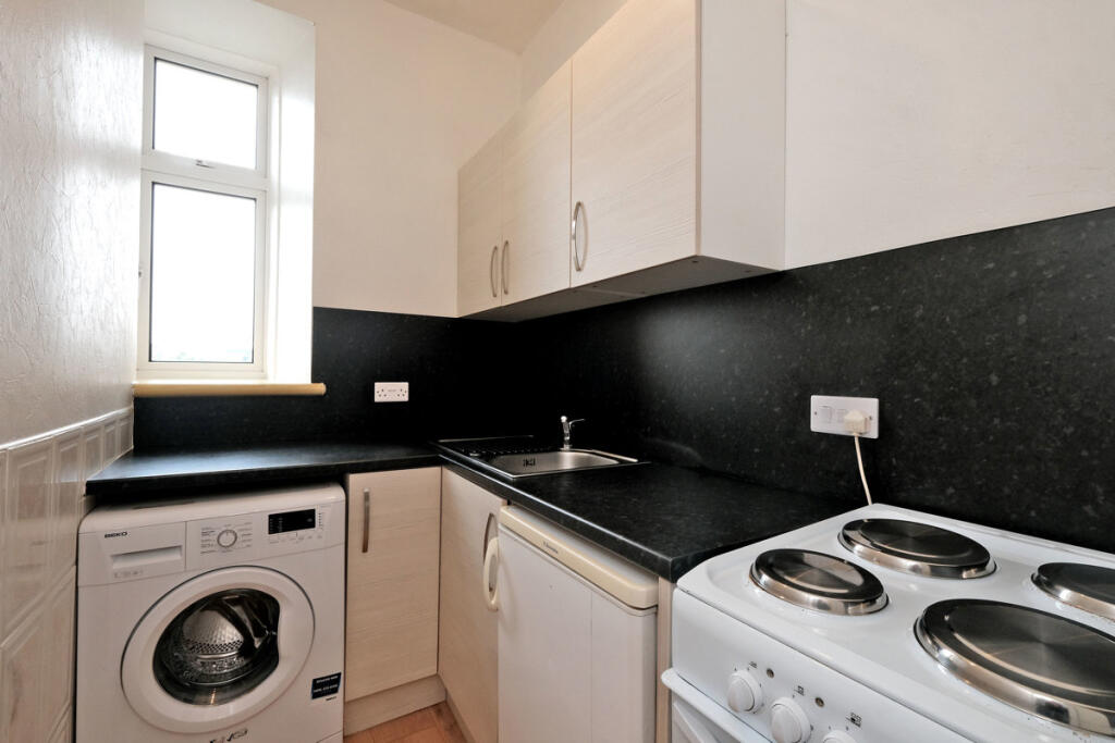 Apartment in Aberdeen - View 5