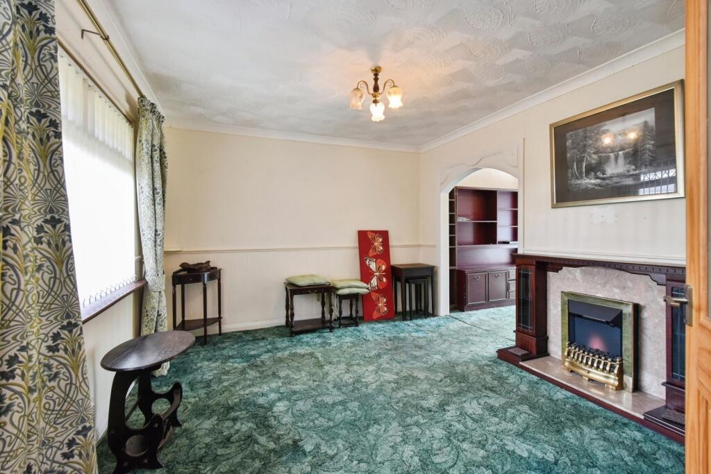 House in Pontardawe, Neath Port Talbot - View 4