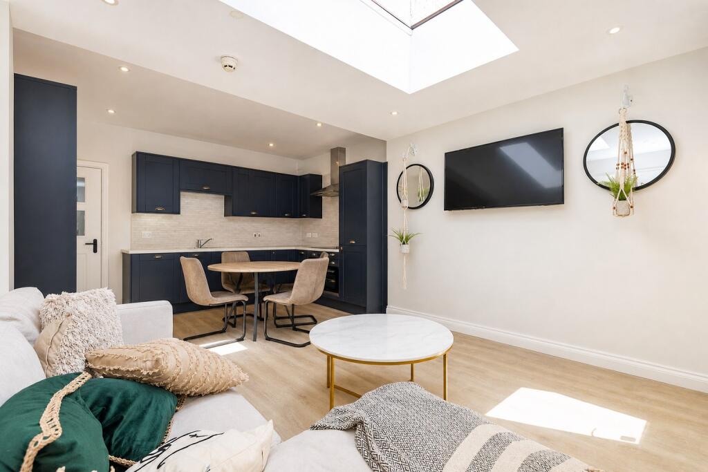 5 bedroom house for rent