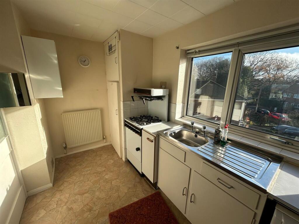 The Dell, Feltham photo 4