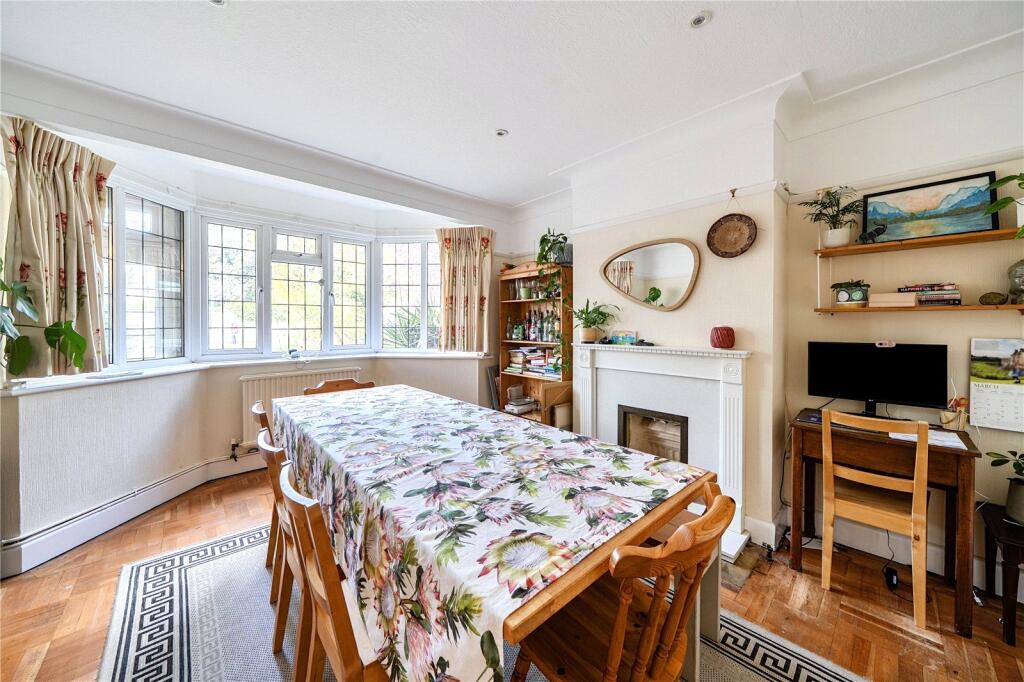 House in Kingston upon Thames - View 4
