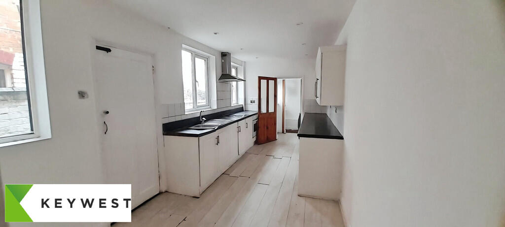 House in Leicester, City of Leicester - More