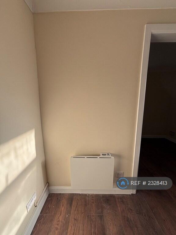 Apartment in Southampton - View 4