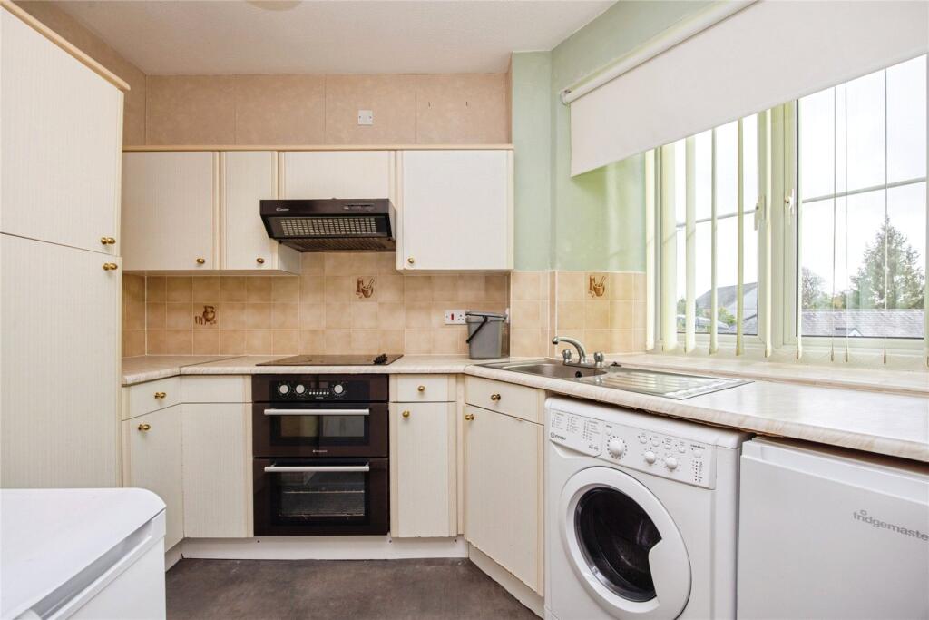 Apartment in Plymouth - View 5