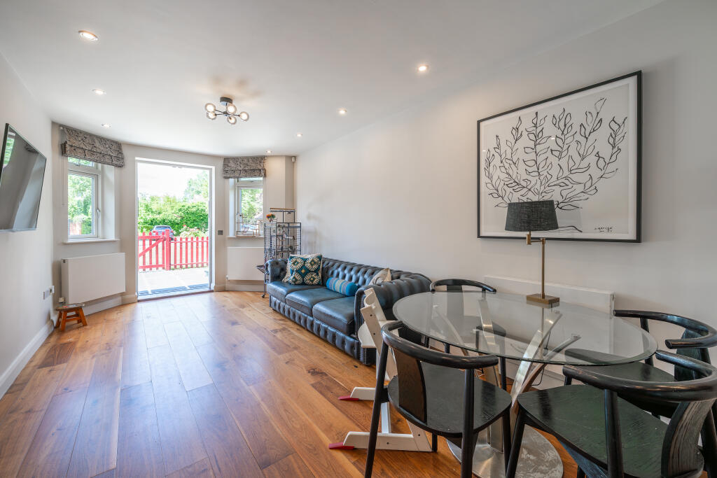 Apartment in London - View 2