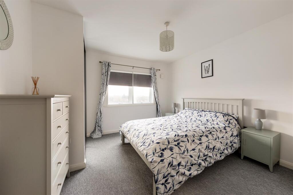 Thornbury Way, Walthamstow - View 5