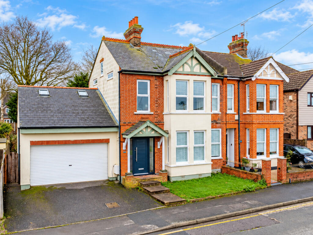 Main image of property: Gladstone Road, Hockley, SS5