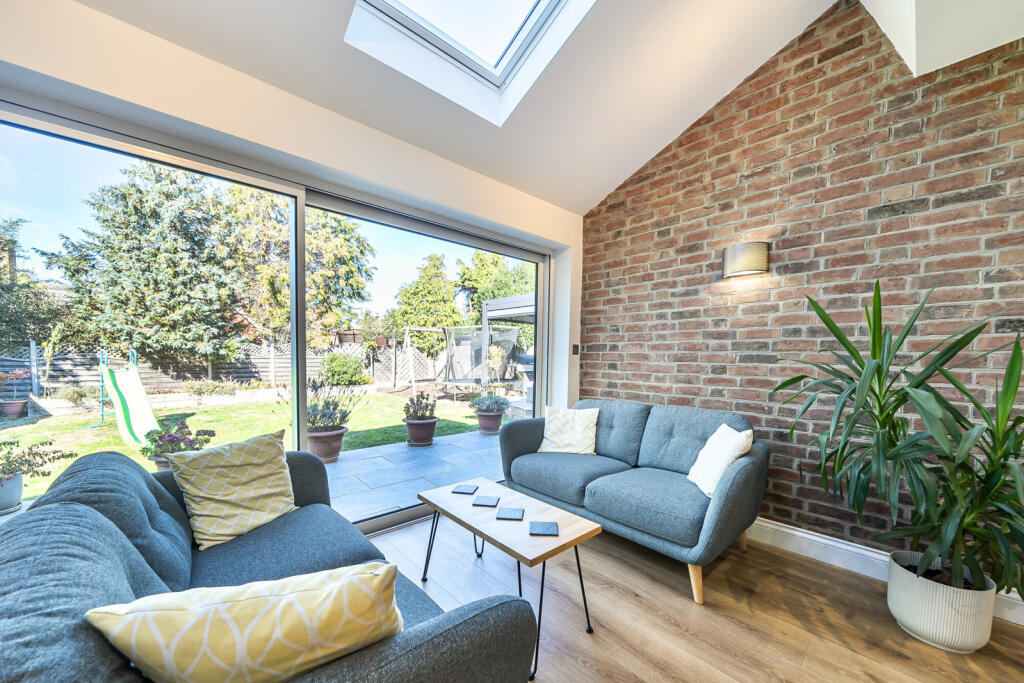 House in London - View 5