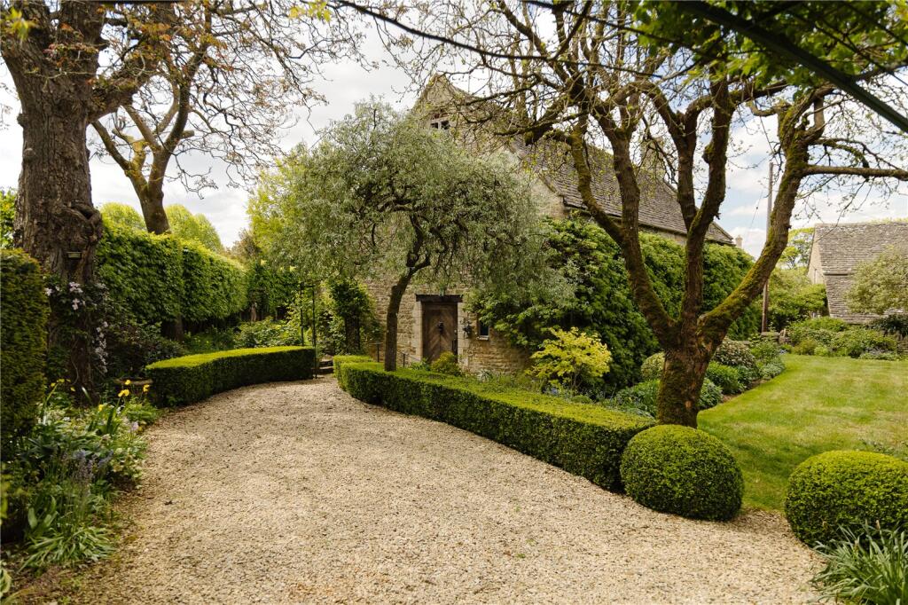 Main image of property: Taynton, Burford, Oxfordshire, OX18