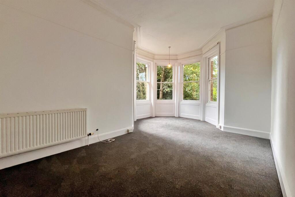 Apartment in Bournemouth - View 3