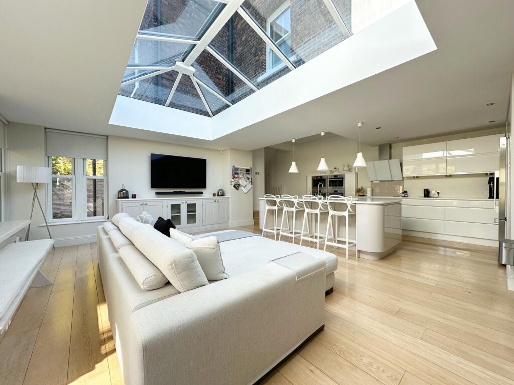 Cavendish Grove, Monton, M30 photo 4