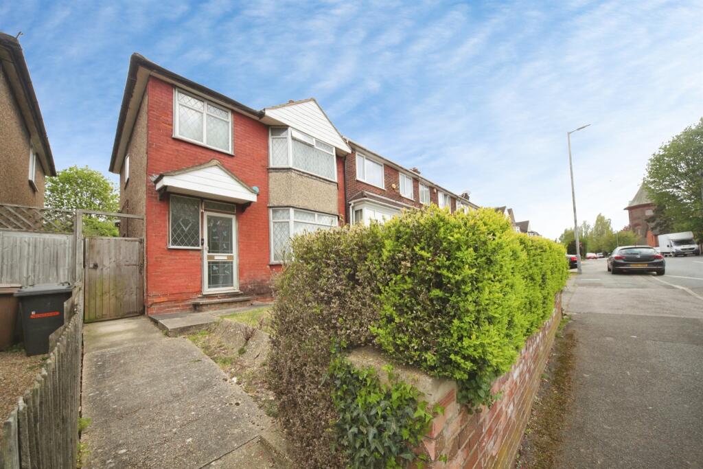 Main image of property: Hart Lane, Luton