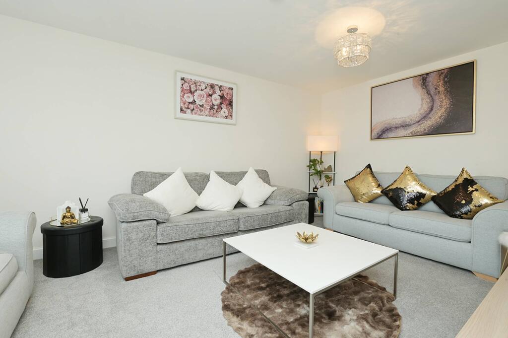 House in Edinburgh - More