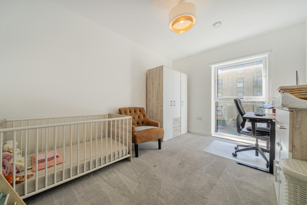 Apartment in London, Royal Borough of Greenwich - More
