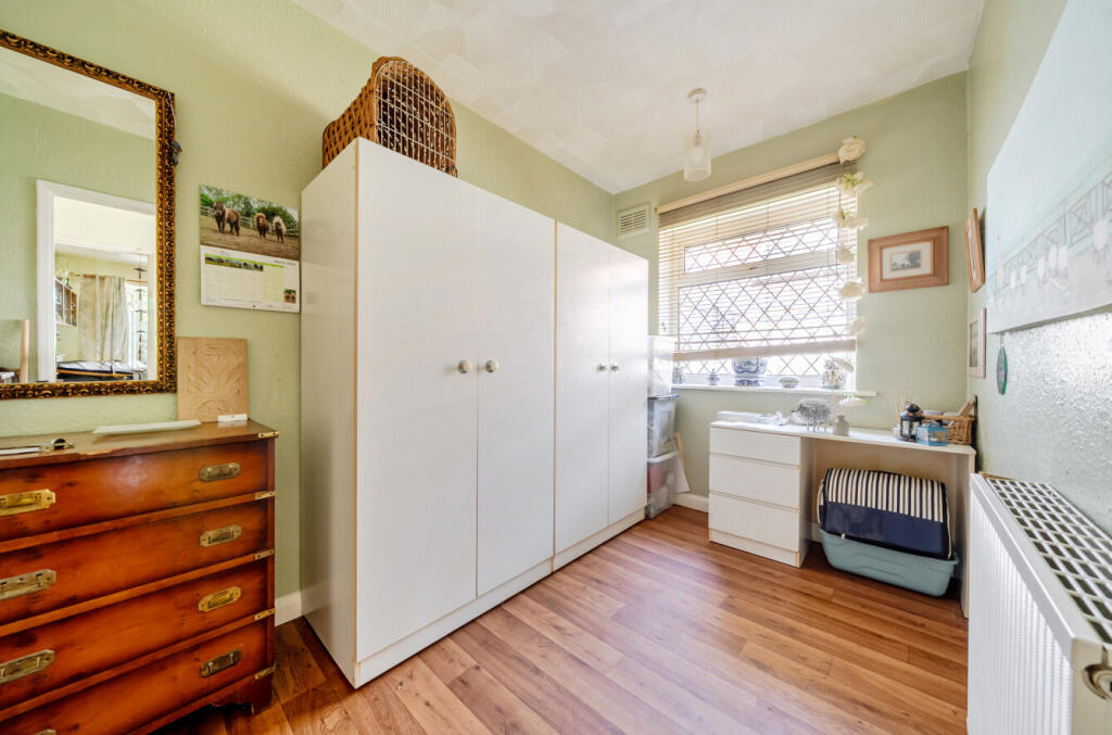 House in Worthing, West Sussex - More