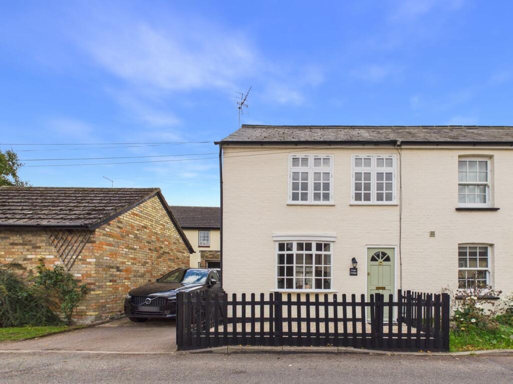 3-bed semi-detached on High Street, Hinxworth, SG7, £550,000