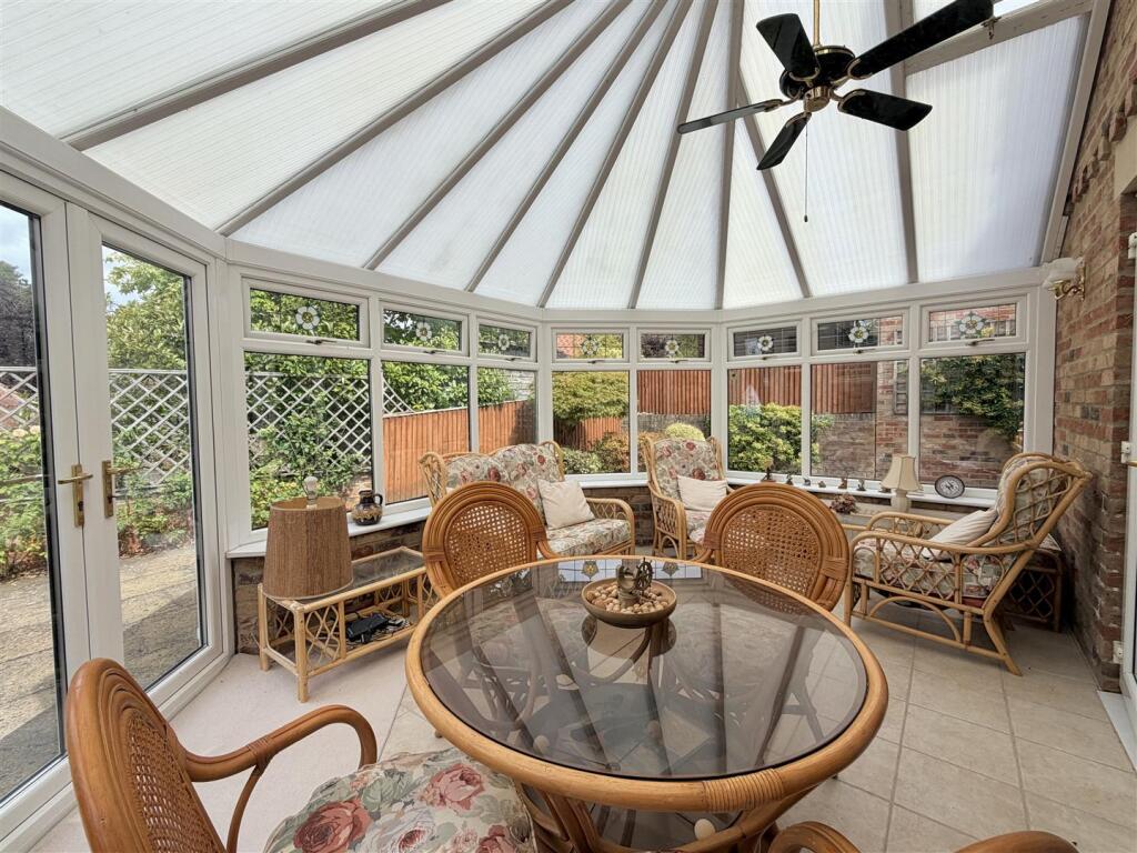 House in York - View 4