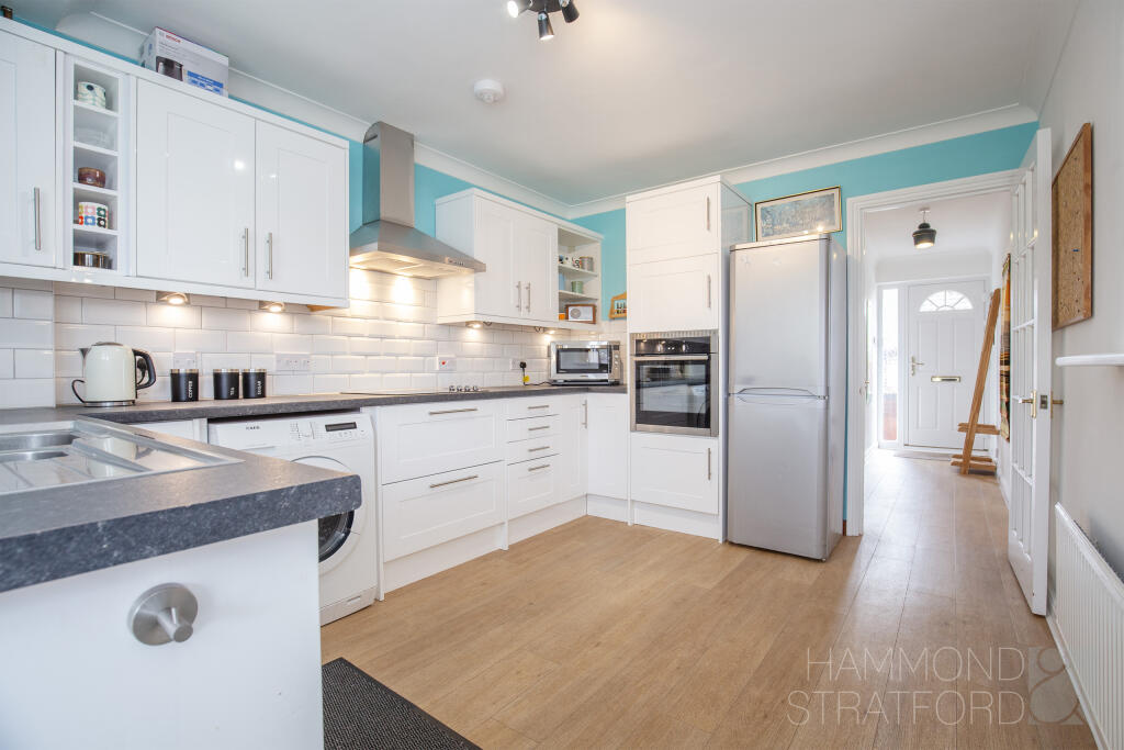 Sidell Close, Cringleford photo 2