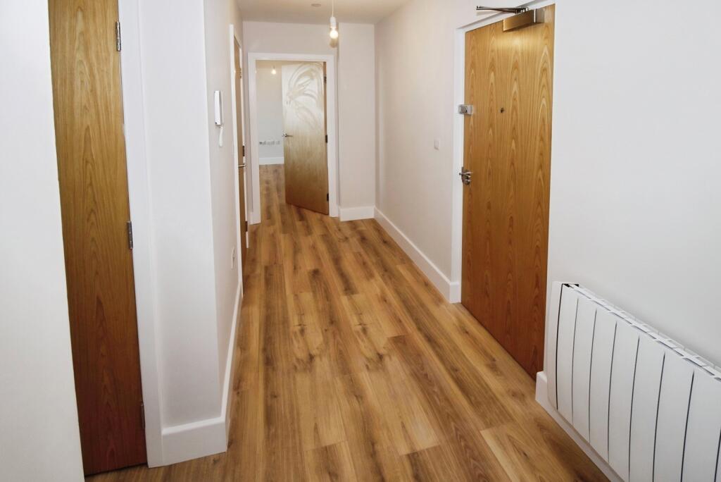 Apartment in Stevenage, Hertfordshire - More