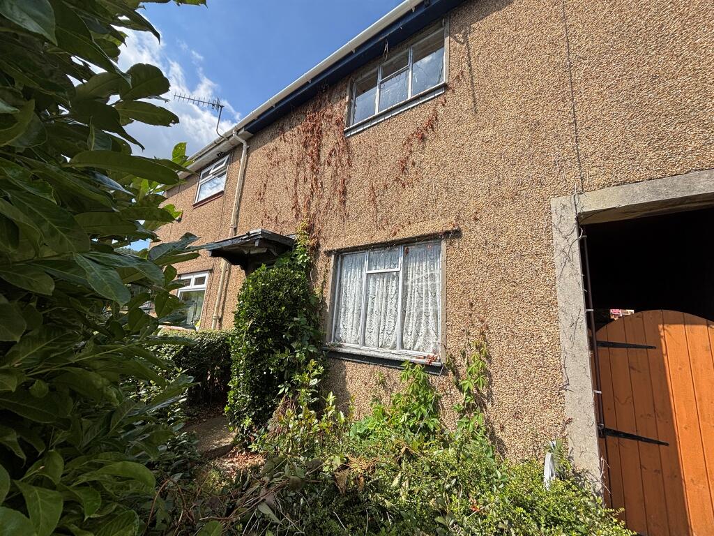 2-bed terraced on Parc Road, Morriston, Swansea, £70,000