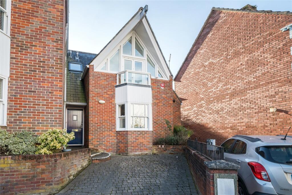 Main image of property: Waterloo Road, Lymington, Hampshire, SO41